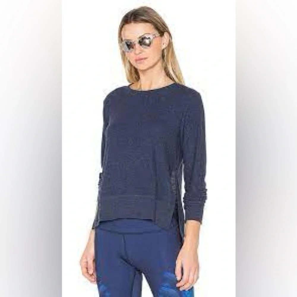 Alo navy Glimpse long sleeve top
